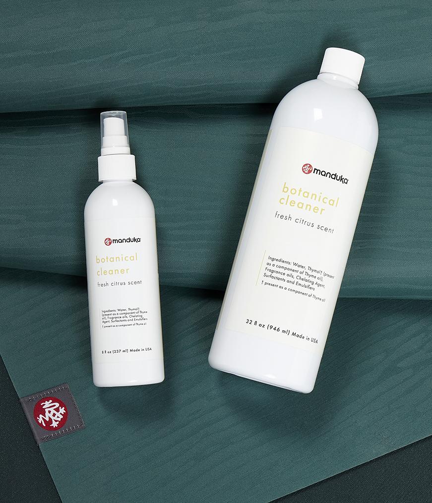 Rensevæske til yogamåtte fra  Manduka med citrusduft, 237 ml